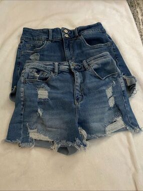 2 pair Womens shorts size medium by Lovervet/Vervet and Vervet